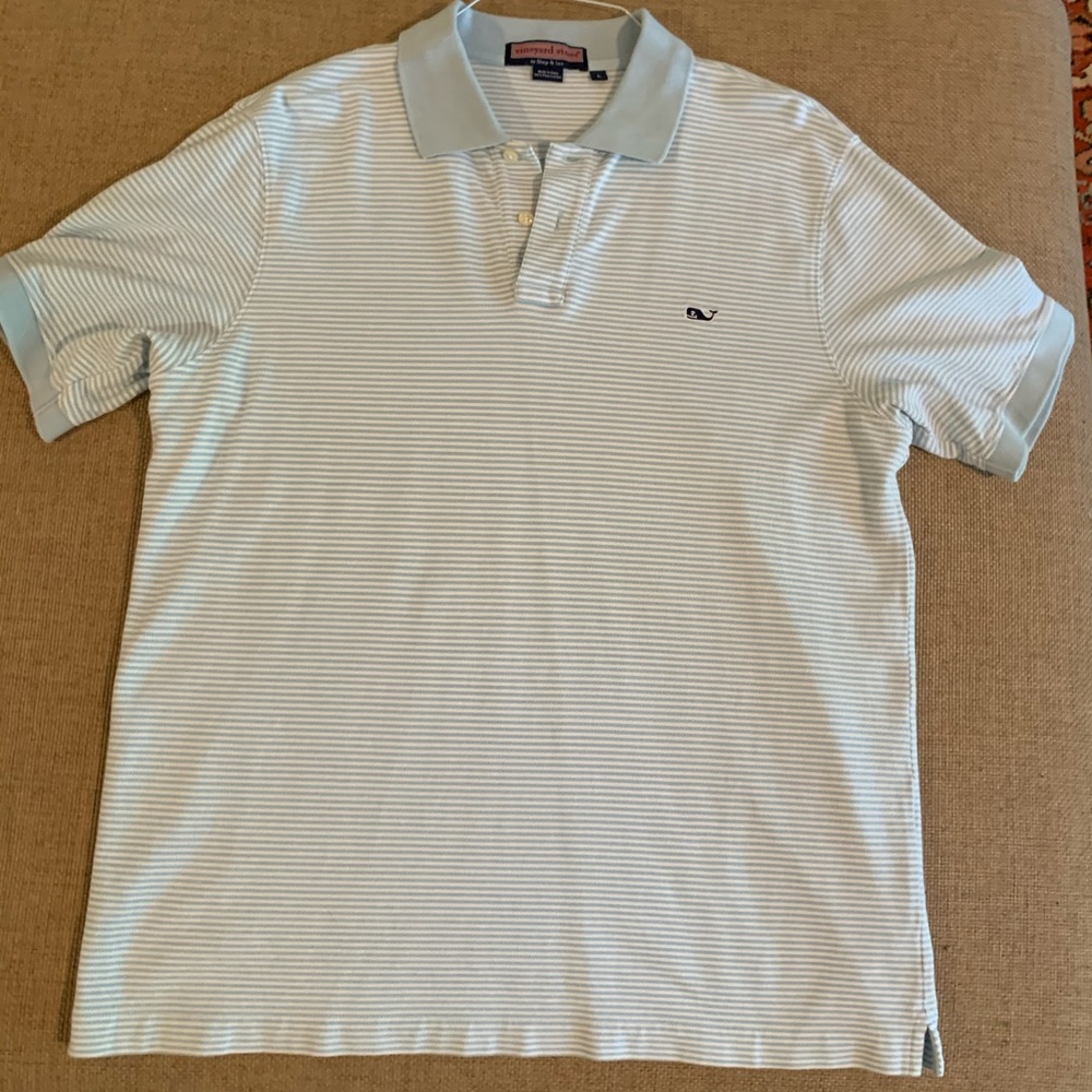 Men’s light blue striped Vineyard Vines polo. L